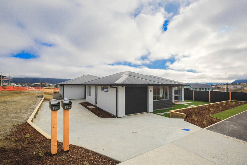Wanaka, 5 bedrooms64427242703105111