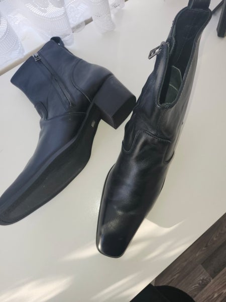 Chelsea Boots.63617766857474113