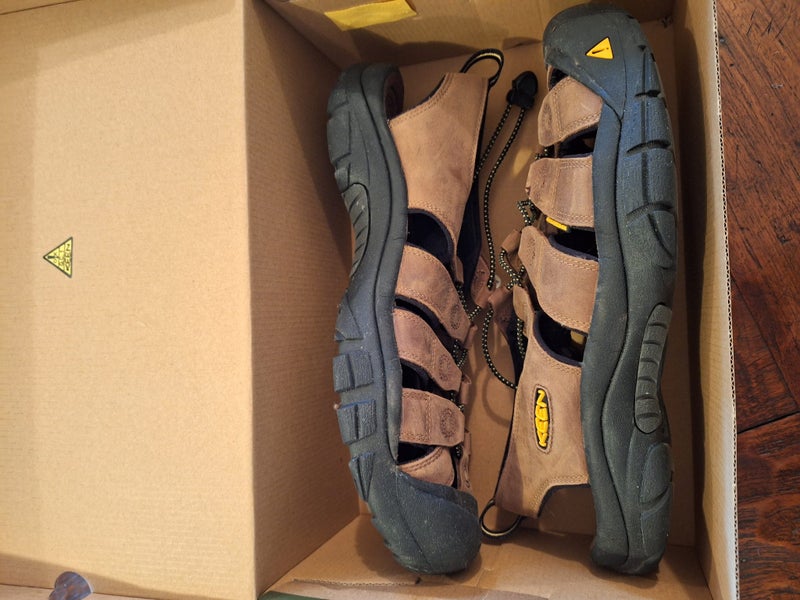 Brand New Mens KEEN sandals Size 1263617469773057113