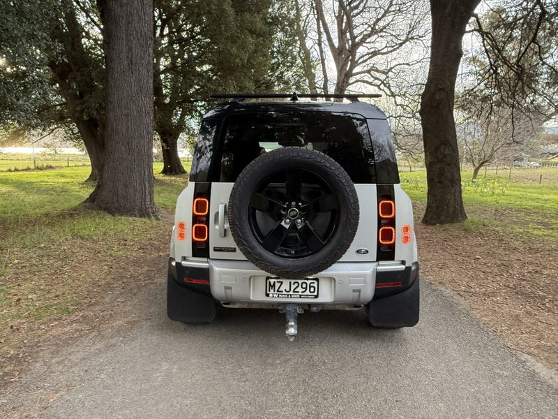 2020 Land Rover Defender 110 P400 First Editn63613531817602113