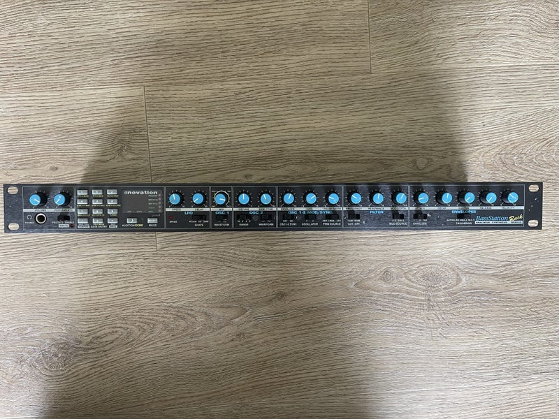 Novation Bass Station Rack – Analogue 1U Synth Module (used)64030417016963114