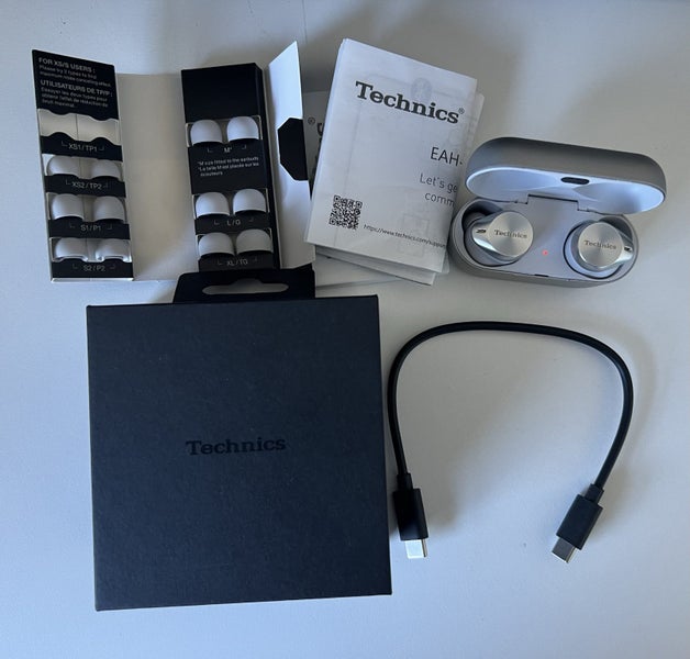 Technics AZ80 Noise Canceling Wireless Airbuds Carousel 3