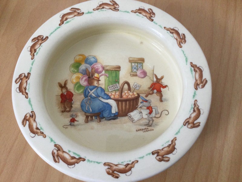 Bunnykins Bowl and cup Carousel 1