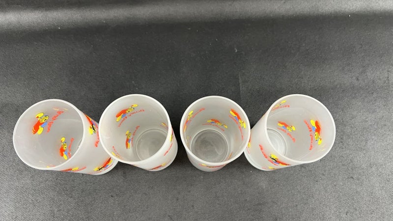 Rare Vintage Set of New Zealand Buzzy Bee Tall Drinking Glasses - W574 Carousel 2