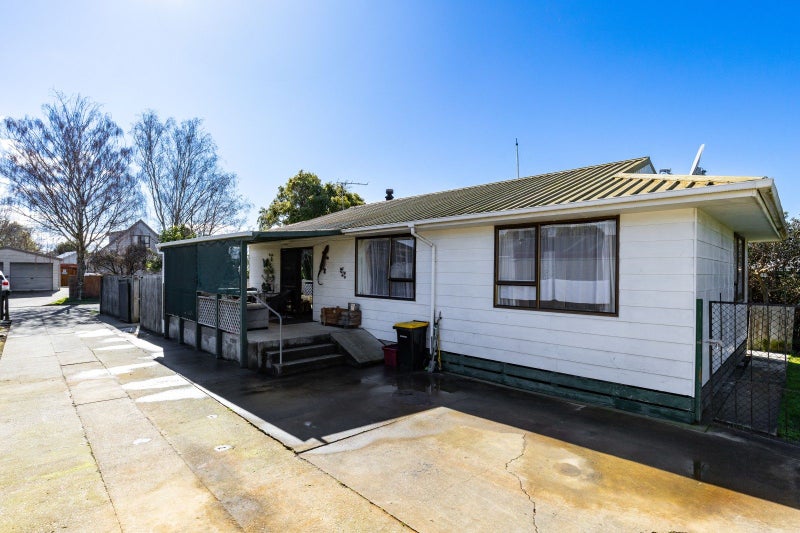 Image 1 of 21