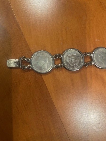 VINTAGE COIN BRACLET Carousel 2
