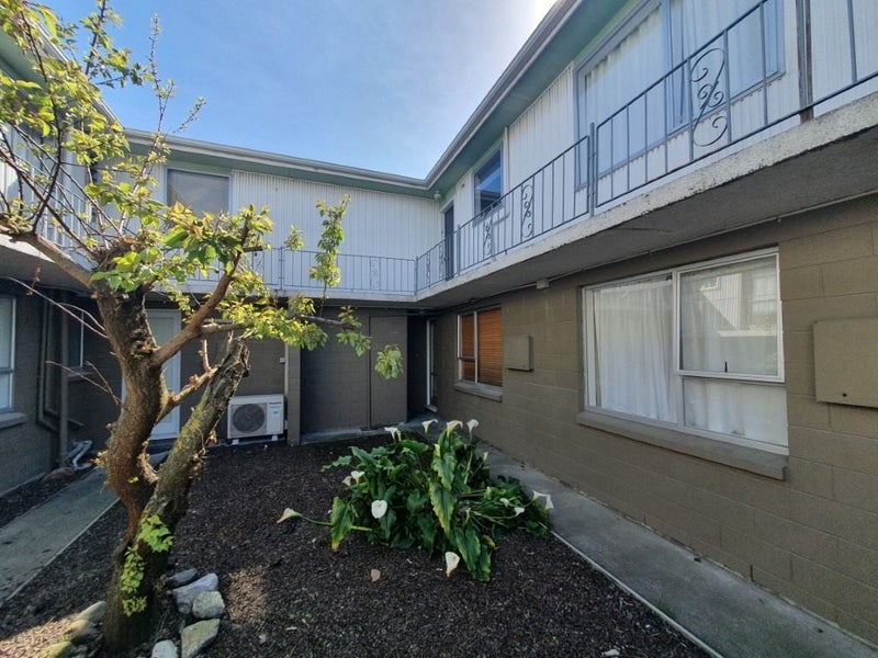 Image 1 of 8