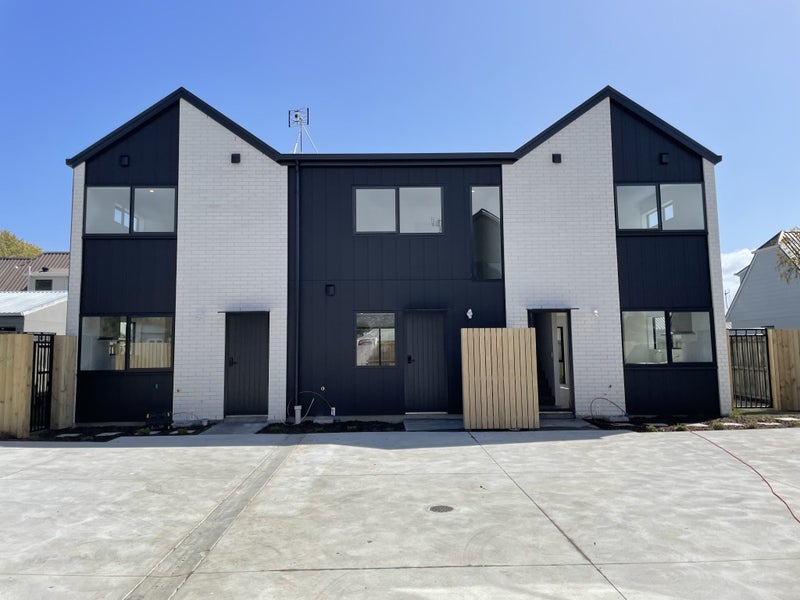 Image 1 of 8