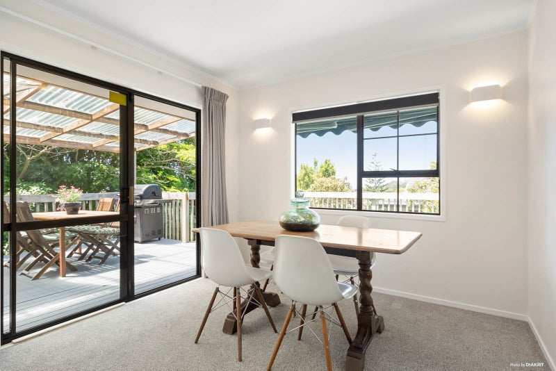 SPACIOUS FAMILY HOME - 4 Beds & 3 Bathrooms & DG63622408711170114