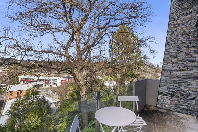 Premium One-Bedroom Apartment with Strong Appeal63622824320513113