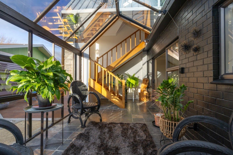 Stylish Home with Restful Park Views63622824408961112