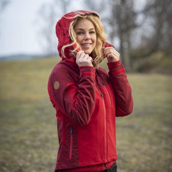 Outdoor clothing bulk stock PINEWOOD - rrp $154.000 Carousel 20