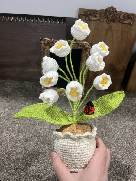 100% handmade lily of the valley basket crochet Carousel 2
