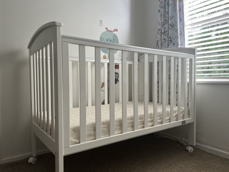 Babyhood Classic Curve Cot – White + Mattress (Hardly Used, Free New Sheets) Carousel 1