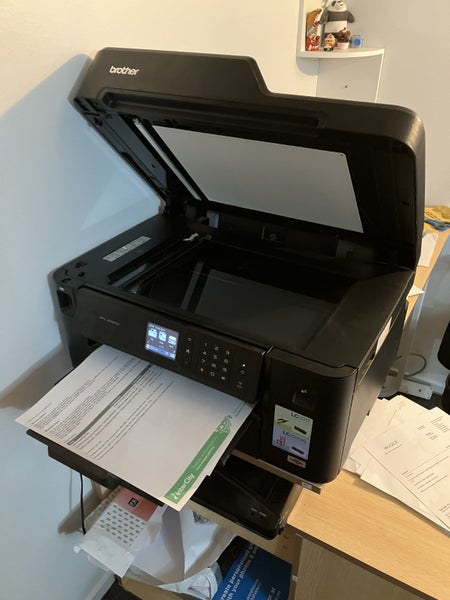 Brother wifi printer/scanner + laminator Carousel 2