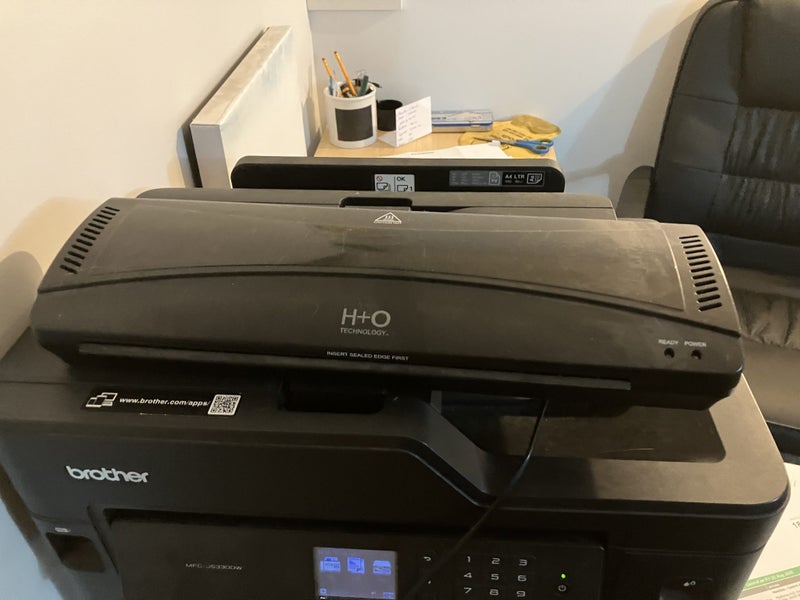 Brother wifi printer/scanner + laminator Carousel 8