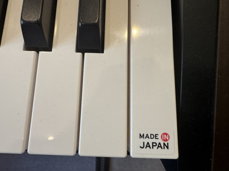 **** Korg Nautilus 88 Workstation, brand new condition ****** Carousel 4
