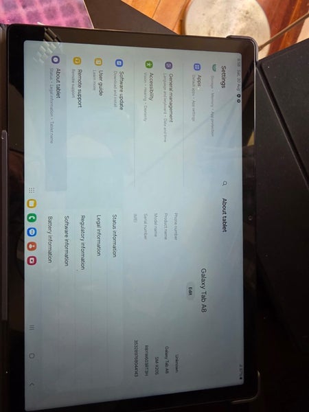 Galaxy Tab A8 WiFi + Cellular with 2 cases and a Bluetooth Keyboard Carousel 2