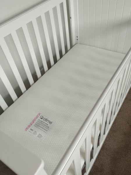 Grotime Legacy 4-in-1 Cot (White) + mattress + protector Carousel 2