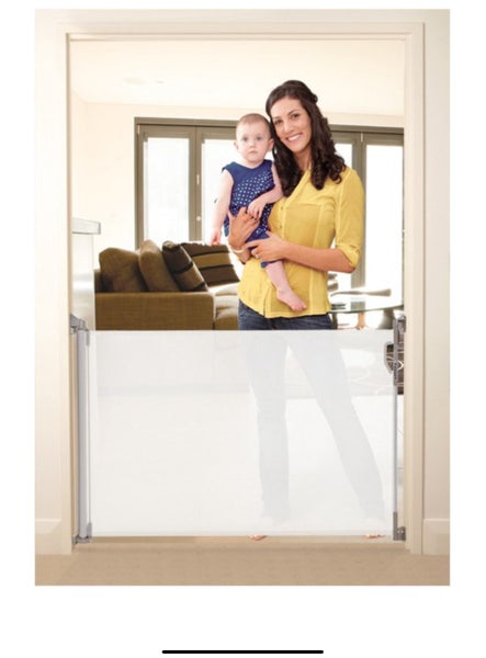 DREAMBABY RETRACTABLE BABY GATE Carousel 1