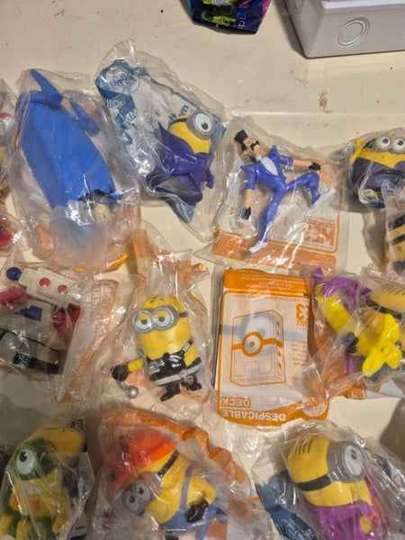 bulk 38 McDonald's despicable me movies toy $1!!¡!(list 5) Carousel 2