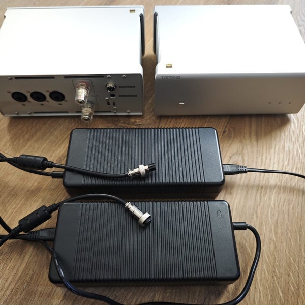 Topping B200 Pure Power Mono Amplifiers (Stereo - Pair) in As New Condition Carousel 6