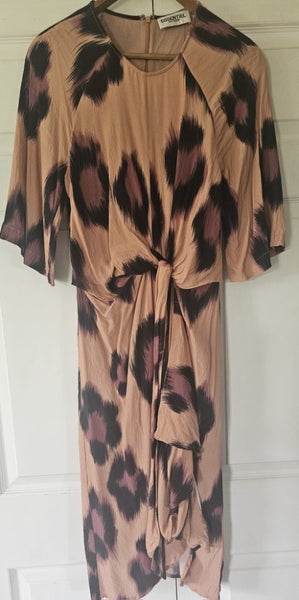 Stunning designer dress by ESSENTIEL Antwerp from Maggie Potter Carousel 1