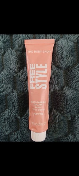 *New* The Body Shop Multi Tasking Cream Colour, Blush/Eyes/Lips Carousel 2