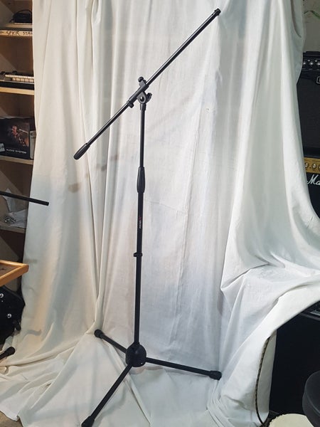 Microphone stand. Sturdy. new . good quality. Boom stand Carousel 1
