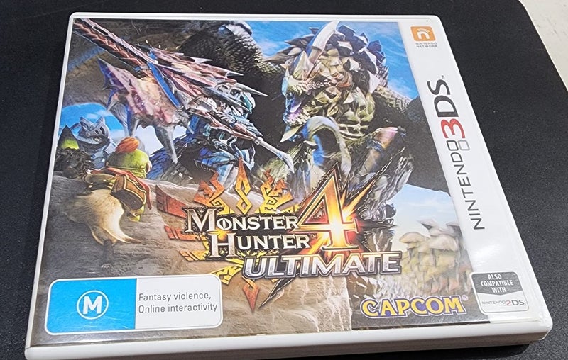 Monster Hunter 4 Ultimate - Nintendo 3DS (Complete in Box) Carousel 1