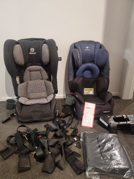 X2 Diano Carseats in great condition. Carousel 9