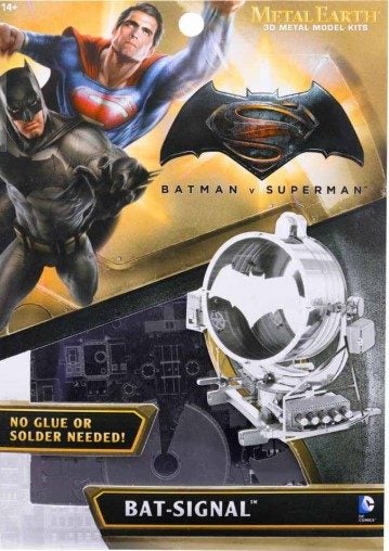 Metal Earth Batman Bat Signal Carousel 1