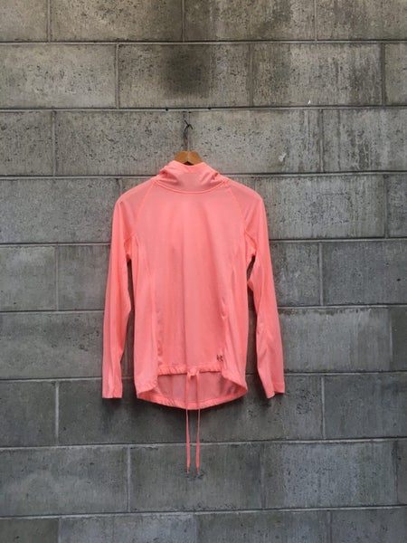 UNDER ARMOUR heat gear pink hoodie M Carousel 2