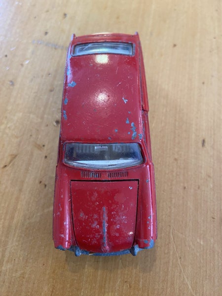 Dinky Volkswagen 1600 TL Carousel 1
