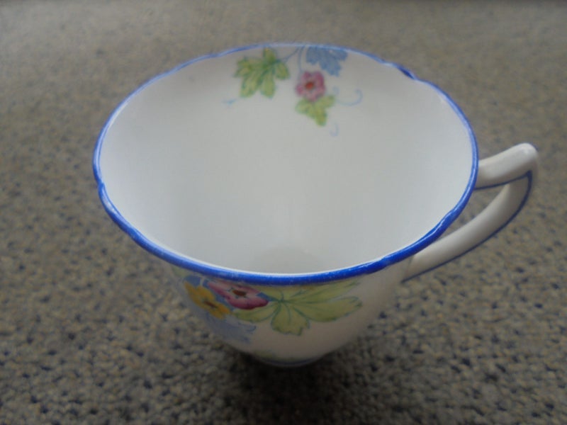 1930s Melba China (England) fine bone china cup Carousel 2