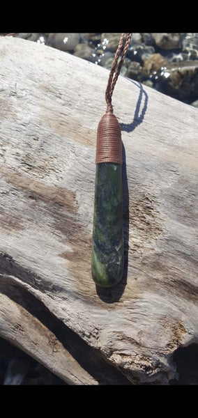 Douglas creek greenstone roimata Carousel 6