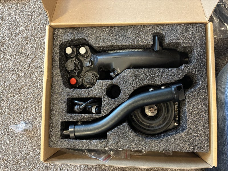 VKB Gunfighter MCG Ultimate Mk.III Flightstick with 20cm extension Carousel 1