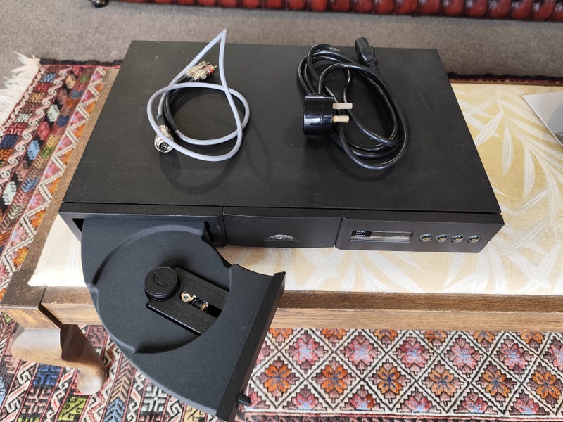 Naim CD5 (High Quality CD Player) Carousel 2