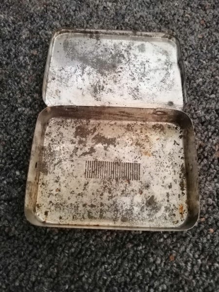 Cigarette Tins x 5 Carousel 17