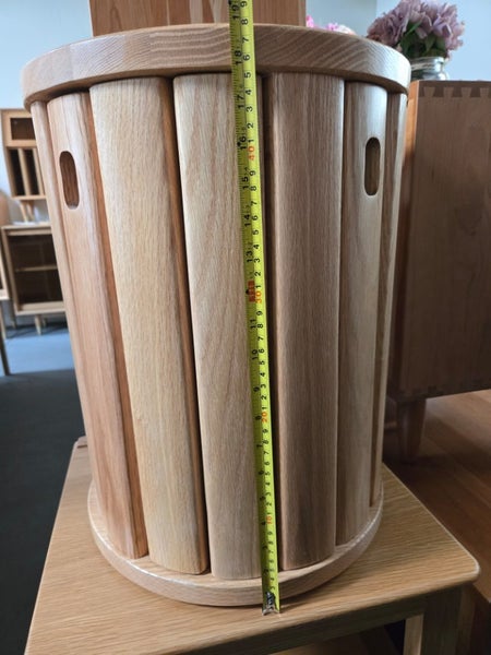 BRAND NEW SOLID OAK NEST TABLE/STOOL Carousel 9