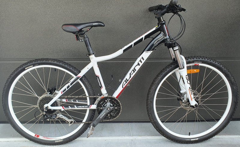 Avanti Forte 26.3 - Medium Frame - Good Condition Carousel 1