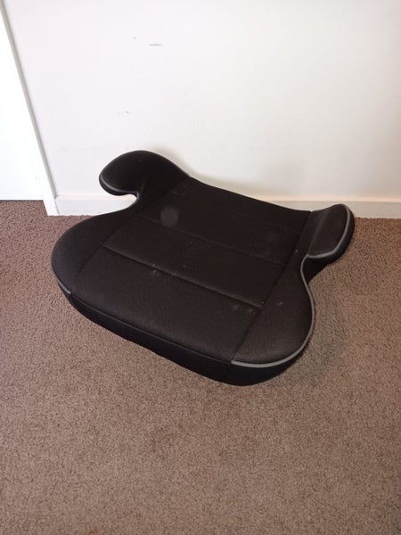 Half booster seater Carousel 1