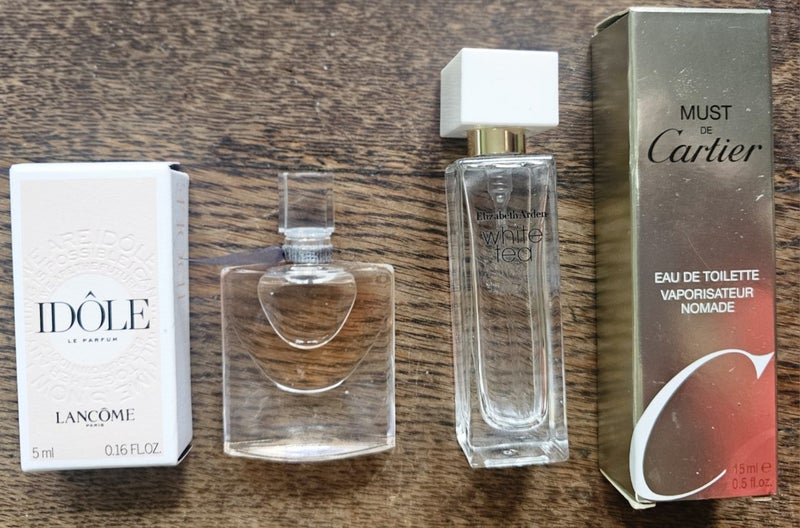 Lot of 4 beautiful perfumes Carousel 5