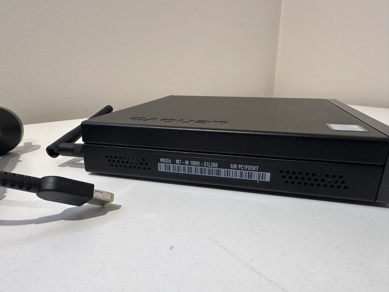 Lenovo M920qThinkCentre 9th Gen Core i5 16GB RAM 256GB SSD - Wi-Fi - Win 11 Pro63617474881410114
