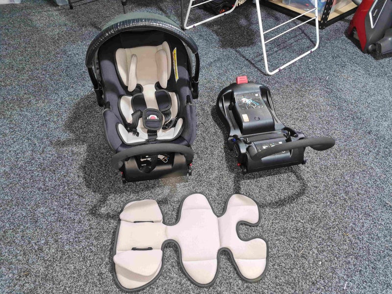 Edwards and Co Capsule / Car Seat Kit Carousel 1