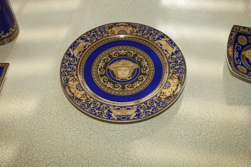 Rosenthal Versace Medusa Blue Wall Plate – 30 cm Vintage as new Carousel 1