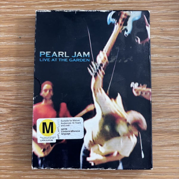 Pearl Jam • Live at The Garden • Music DVD Carousel 1