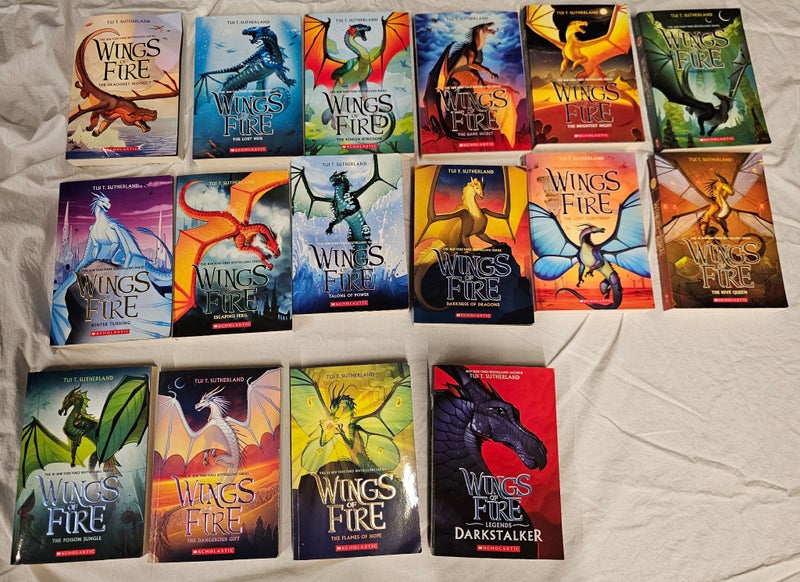 Wings of Fire Books 1 to 15 By Tui T Sutherland Carousel 2