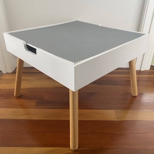 Lego Table Carousel 1