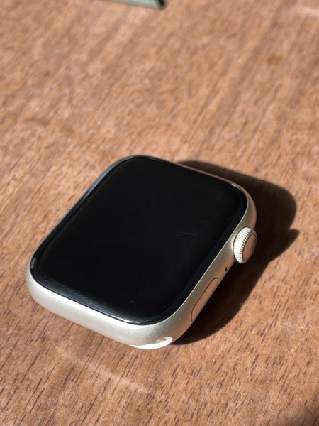 Apple Watch series 8 45mm LTE Carousel 5